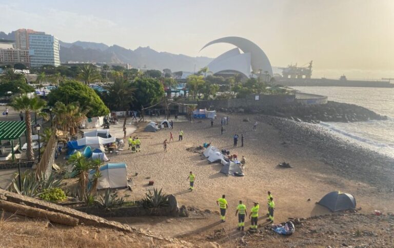 Nuevos desalojos en la Playa del Parque Marítimo de Santa Cruz de Tenerife