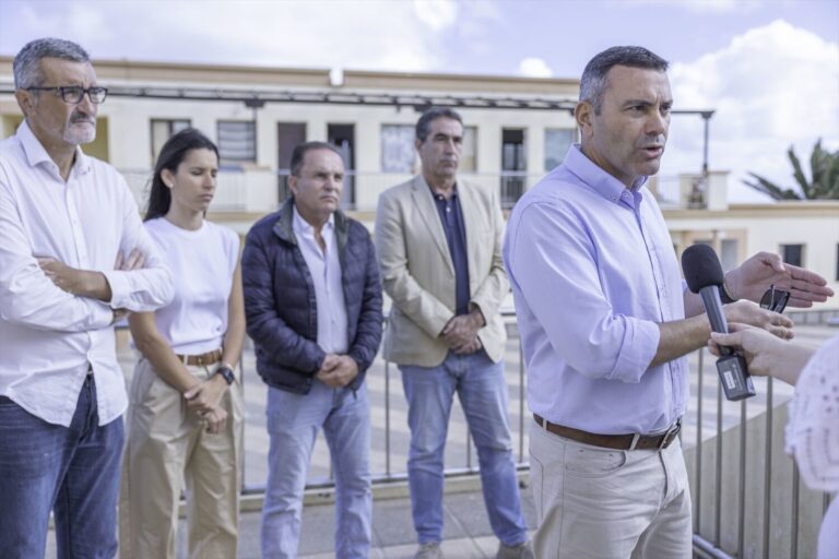Lanzarote clausura el albergue de La Santa como centro de acogida de menores extranjeros no acompañados