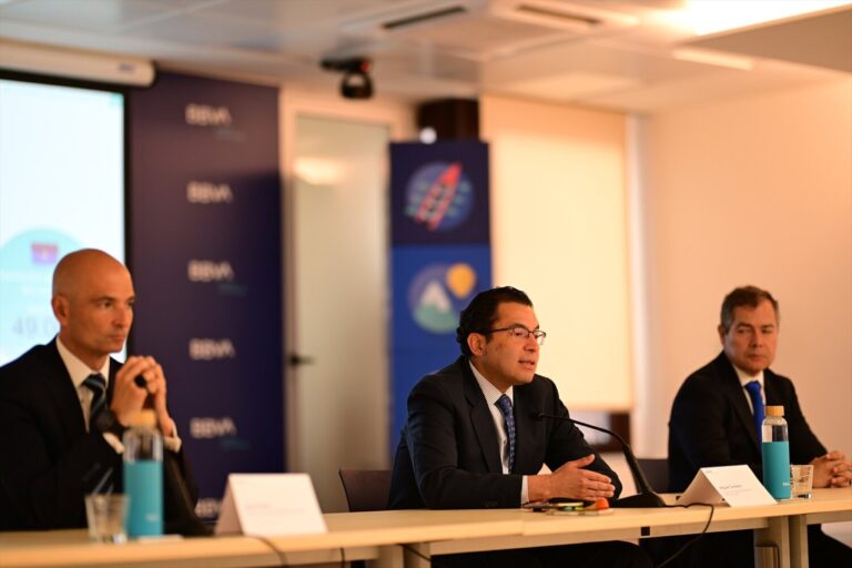 Canarias crecerá menos en 2025 según el BBVA