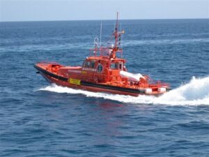 Salvamento Marítimo rescata 83 personas de origen subsahariano al sur de El Hierro