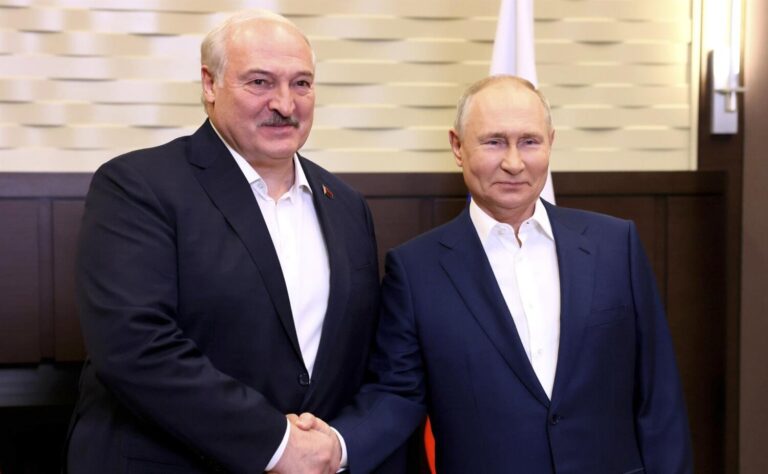 Putin y Lukashenko creen que Ucrania “provoca” los ataques rusos contra la infraestructura energética