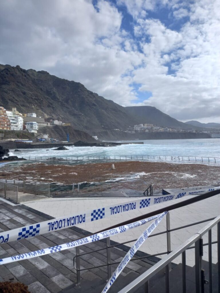 Imagen de las obras de mejora que se llevan a cabo en la piscina de La Punta del Hidalgo, La Laguna. Foto Ayuntamiento de La Laguna