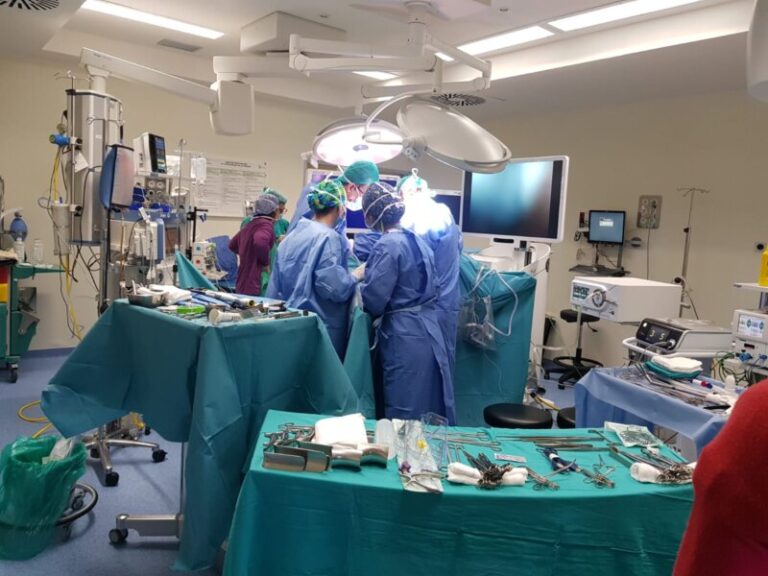 Las listas de espera de la sanidad canaria en cifras