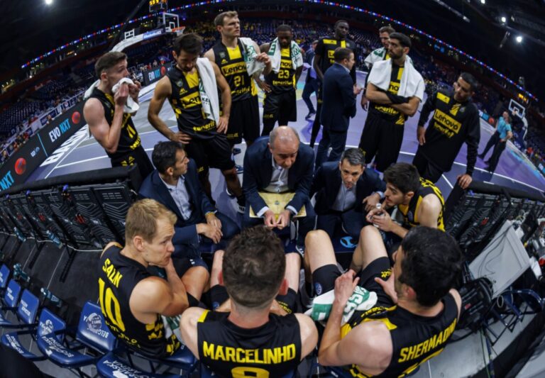 Nuevo enfrentamiento entre el Lenovo Tenerife y el Unicaja Málaga, ahora en Liga Endesa