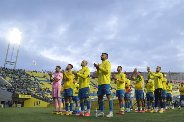 La UD Las Palmas logra un empate insuficiente ante el Betis (2-2)
