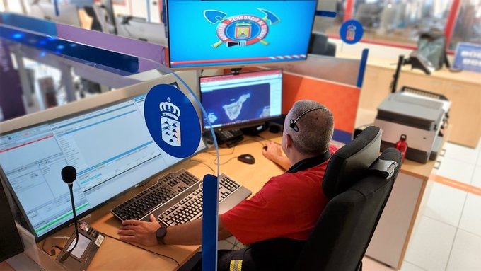 Una mujer herida moderada tras el vuelco de su vehículo en Tenerife. Imagen archivo Servicio Único de Emergencias 112 Canarias 