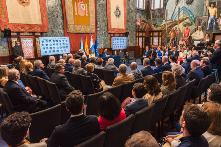 El Cabildo de Tenerife conmemora el 45 aniversario de la primera Corporación democrática