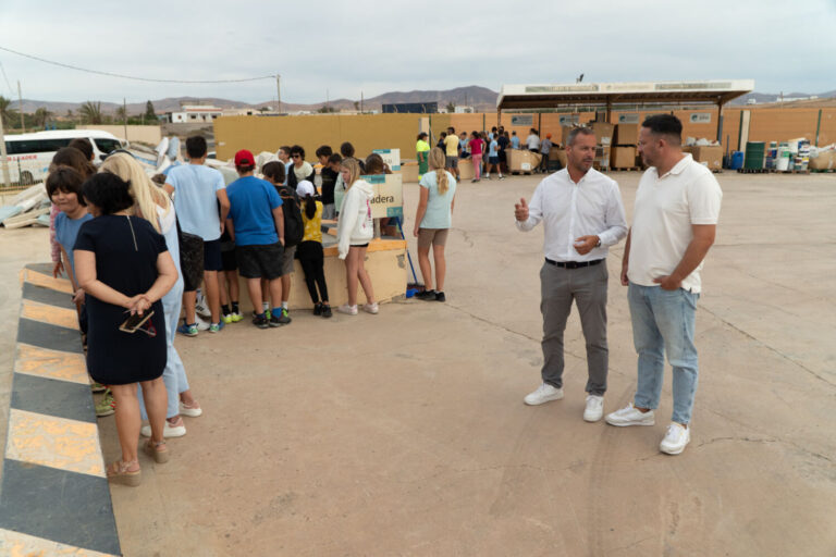 Mil escolares de Fuerteventura aprenden sobre reciclaje y residuos