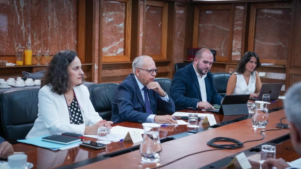 El Cabildo de La Palma hizo esta propuesta en el primer encuentro de las mesas de trabajo propuestas por Presidencia del Gobierno, celebrado este viernes