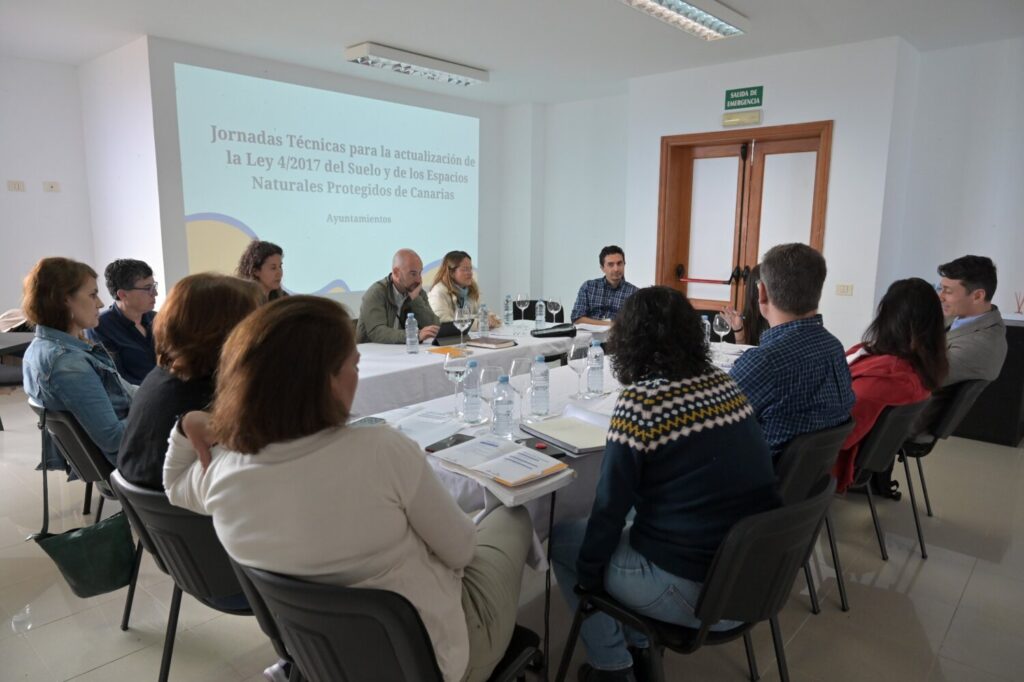 Política Territorial inicia en El Hierro las consultas para actualizar la Ley del Suelo