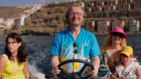 Televisión Canaria estrena este viernes ‘Matar cangrejos’, un viaje al Tenerife de los 90