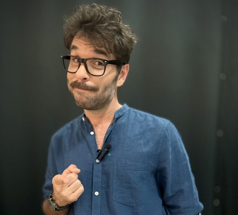 Vuelve en ‘En otra clave’ con una misión: hacer reír sin parar