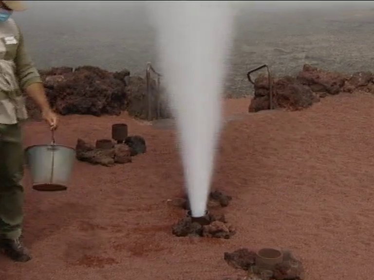 Continúan hospitalizadas las dos personas que sufrieron quemaduras en el Parque Nacional de Timanfaya