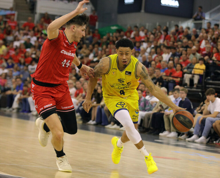 74-67. El Dreamland Gran Canaria cae ante el Granada y se verá las caras con el Real Madrid en el playoff