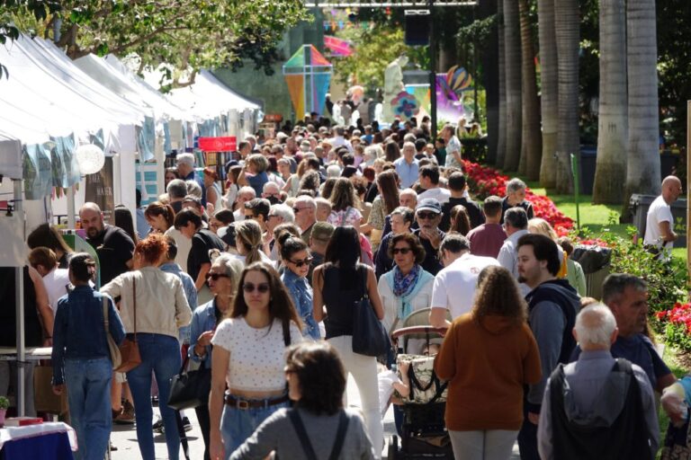 La Exposición de Flores, Plantas y Artesanía inaugurada en S/C de Tenerife