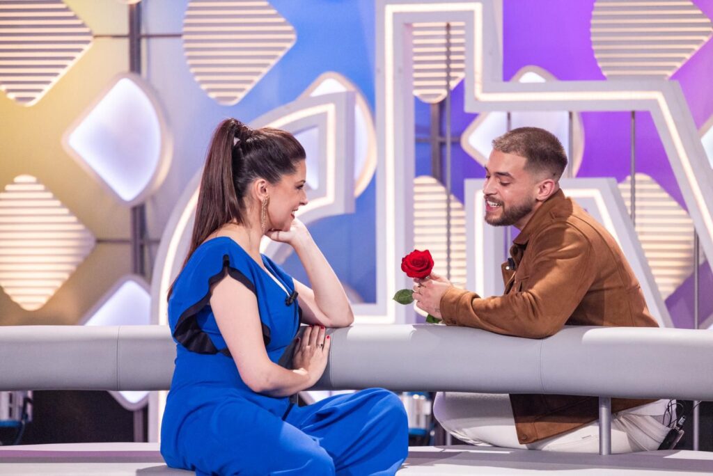 Eloísa González y el cantante St Pedro en 'Gente Maravillosa'