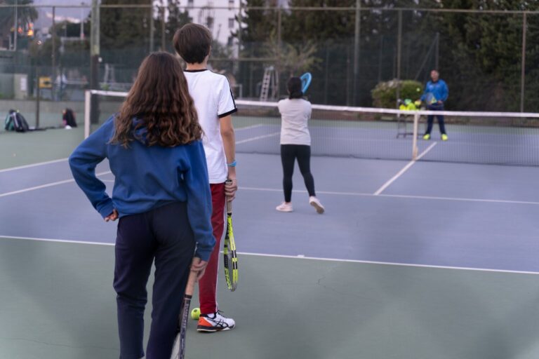 El Complejo Deportivo Santa Cruz Ofra abre la inscripción para sus cursos de verano