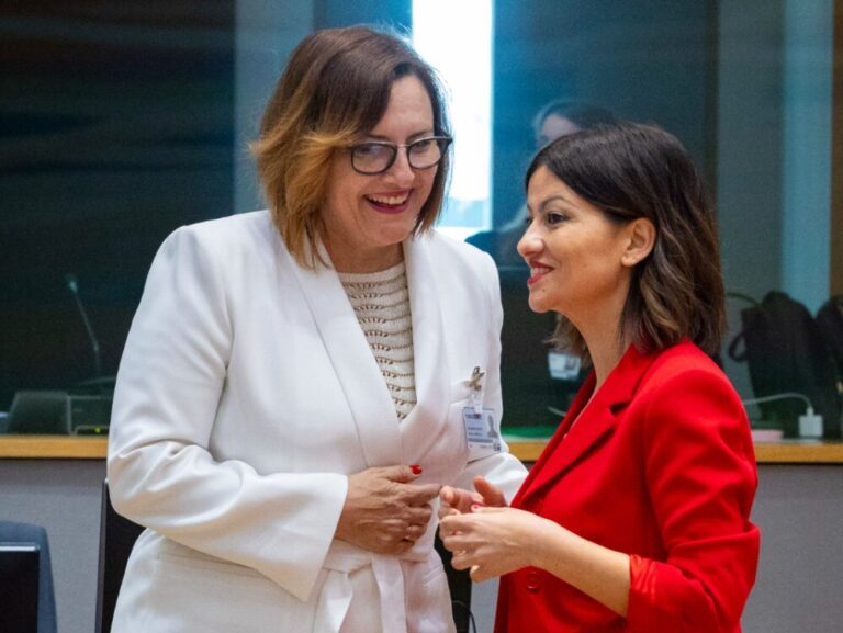 Candelaria Delgado reclama en Bruselas que se escuche a la juventud