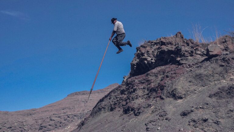 Continúa el ciclo de cine canario con el documental ‘Jurria, guardianes del garrote’