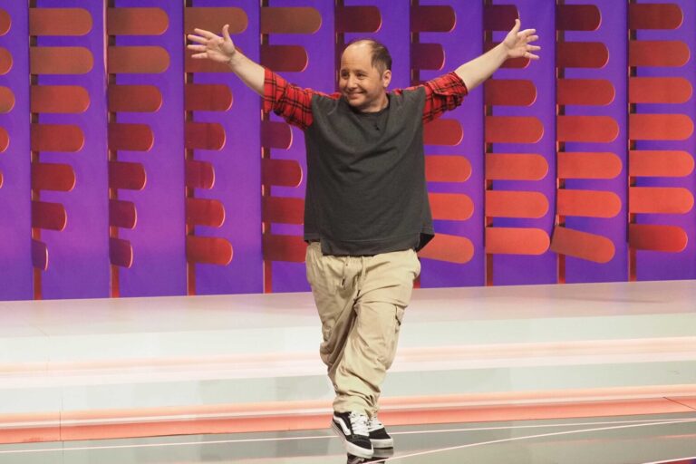 El actor argentino Tomás Pozzi pasa por ‘Una mala noche’, este domingo en TVC