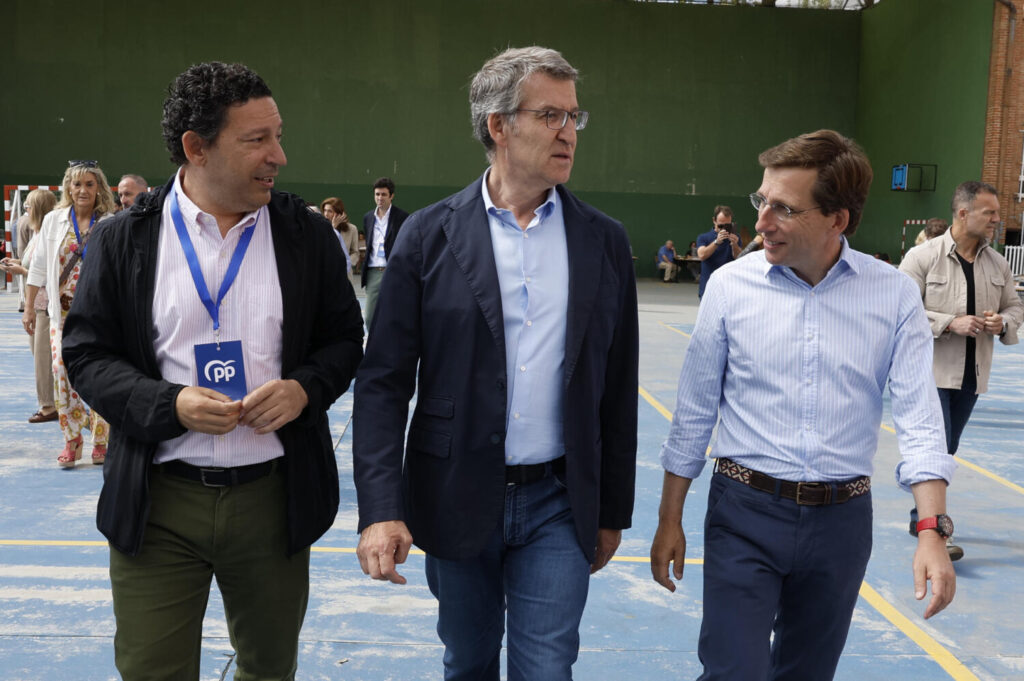 Frente a las anteriores elecciones europeas de hace 5 años, el PP sube 14 puntos y nueve escaños, del 20,15 al 34,20 por ciento de los votos