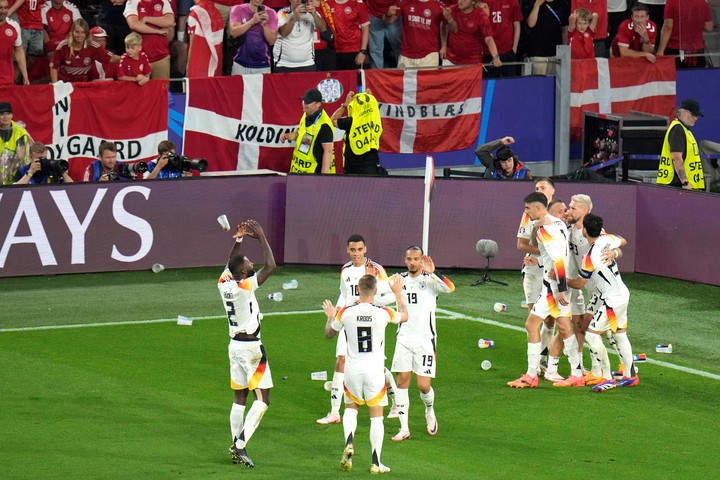 Este sábado, después de la eliminación de Italia, Alemania derrotó con 2-0 a Dinamarca con goles de Havertz y Musiala