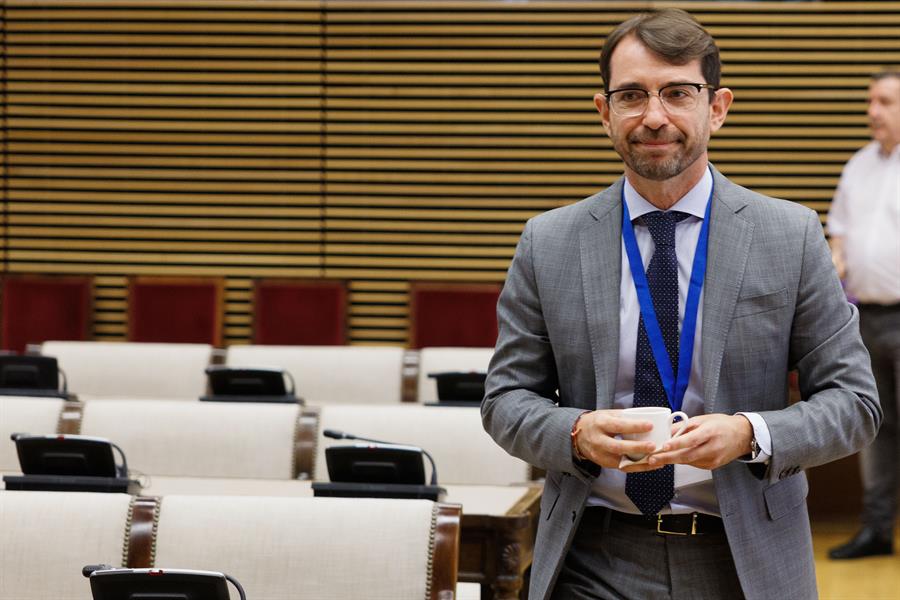 Comisión en el Congreso por la 'trama Koldo'. Imagen: El exviceconsejero de la Presidencia del Gobierno de Canarias y Director de Gabinete del Ministro de Política Territorial, Antonio José Olivera Herrera. EFE