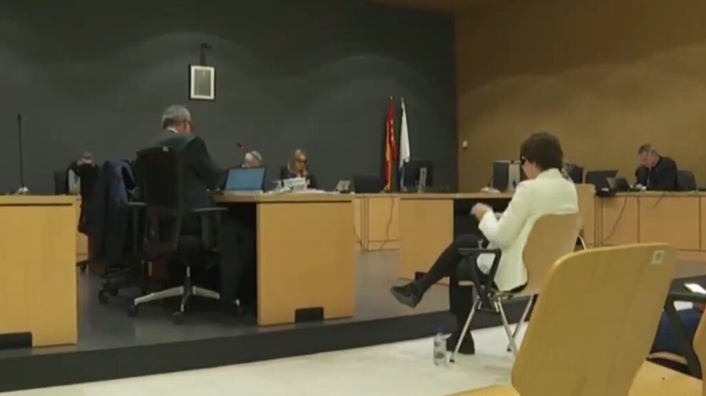 Condenada a 29 años de cárcel una falsa doctora de estética tras inyectar silicona a 37 mujeres en Gran Canaria