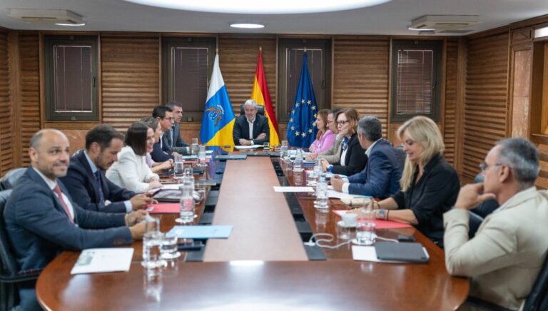 El Gobierno canario dice que la aprobación del texto sobre el reparto de menores es responsabilidad del Estado