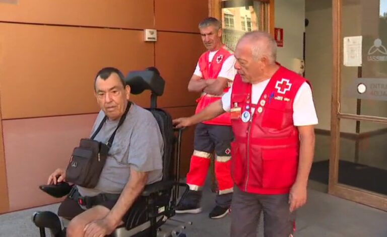 Cruz Roja en Canarias ofrece transporte adaptado para ejercer el derecho a voto