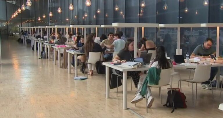 Cerca de 11.000 estudiantes se presentan a la EBAU 2024 este miércoles en Canarias