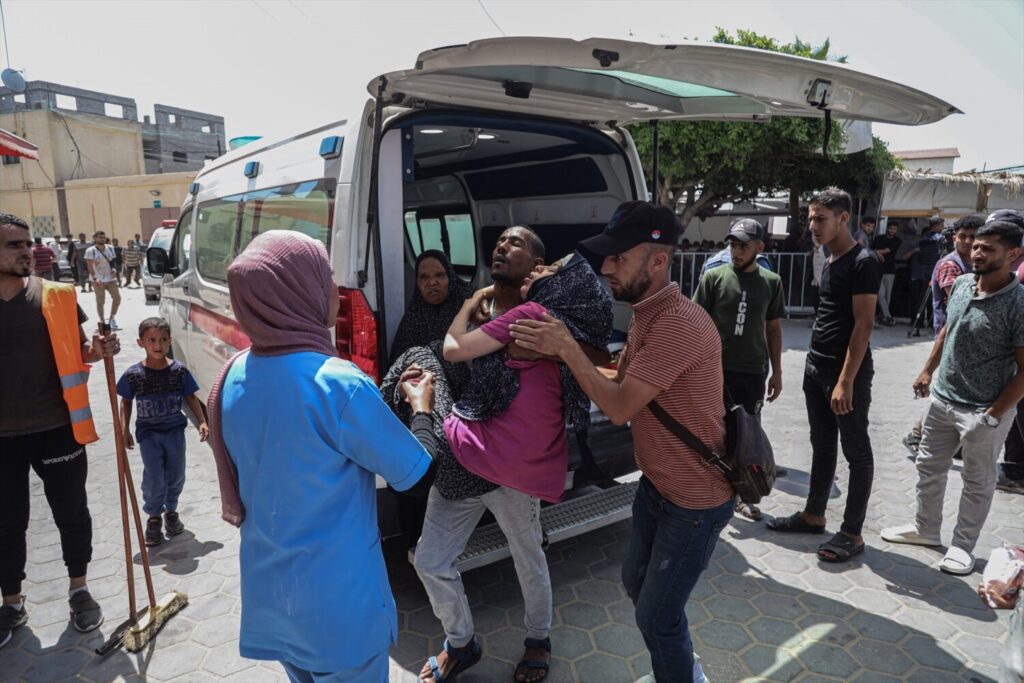 La violencia en el mundo alcanza sus cotas más altas desde la Guerra FríaJune 9, 2024, Gaza, Gaza, Palestine: A number of martyrs and injuries arrive at Al-Aqsa Martyrs Hospital after a house belonging to the Abu Shaaban family was targeted on Salah al-Din Street next to Akila station in the central Gaza Strip. Europa Press/Contacto/Saher Alghorra 09/6/2024