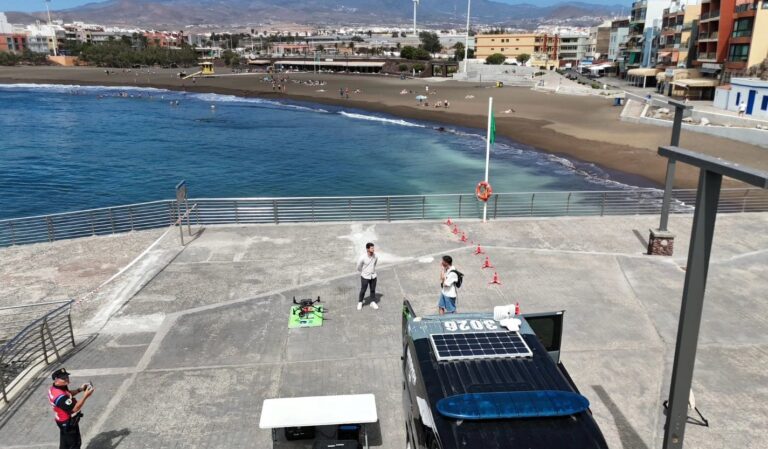 Telde cierra el acceso a sus playas por riesgo de peligro tras las fuertes lluvias