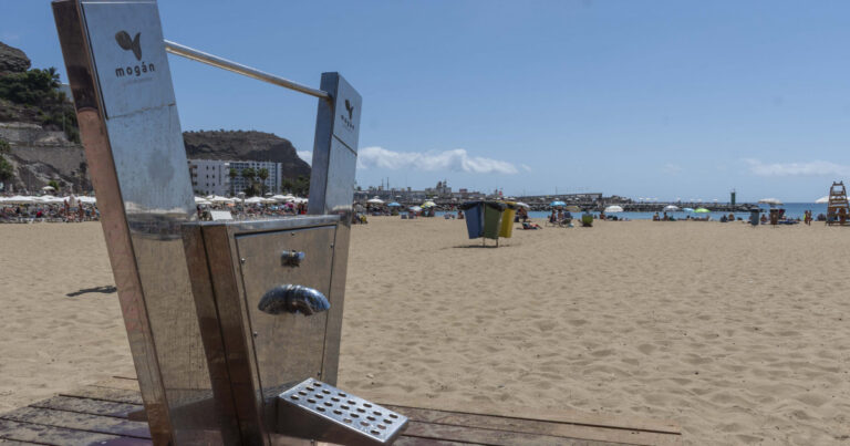 Mogán cortará el agua en duchas de playa y fuentes municipales por la sequía