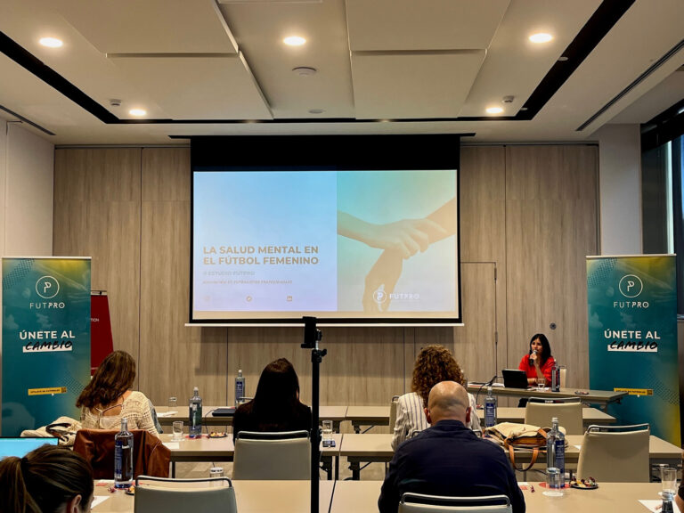 ‘Ídolos de Tara’ desgrana datos sobre la salud mental de las mujeres futbolistas