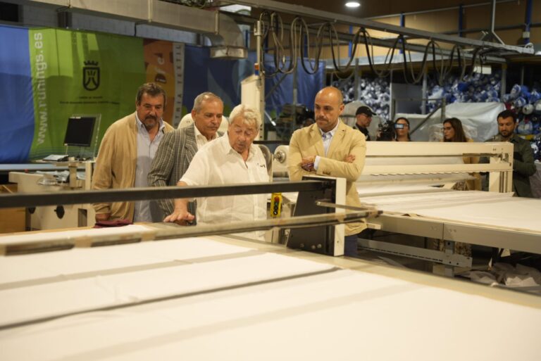 Canarias trata de industrializar el sector textil a través de la formación, inversión y promoción de sus marcas