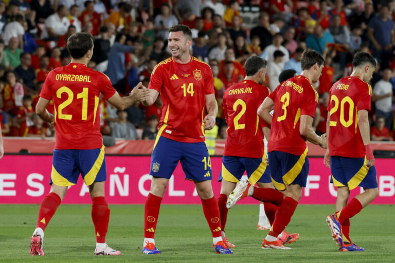 5-1. España supera a Irlanda del Norte en la última prueba antes del debut en la Eurocopa