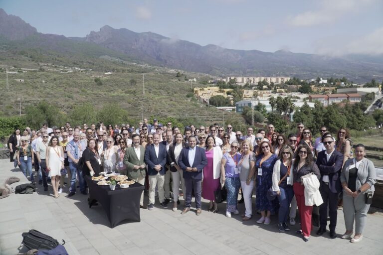 Las agencias de viajes canarias se reúnen en Tenerife
