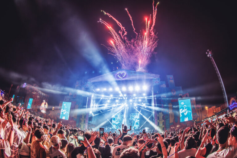 El Boombastic cierra su primera jornada con más de 15.000 asistentes