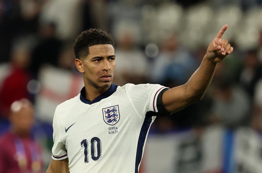 Serbia 0- Inglaterra 1. Bellingham marca la diferencia