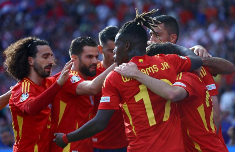 3-0. España brilla y pasa por encima de Croacia en su debut