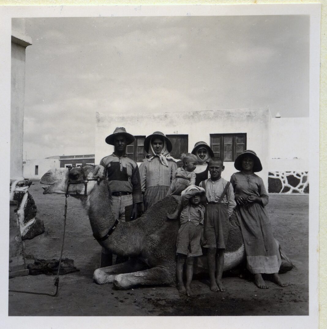 El Cabildo de Lanzarote presenta la web Memoria Digital de La Graciosa / Cabildo de Lanzarote