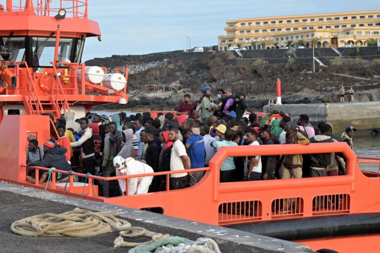 1.860 personas migrantes han llegado a Canarias en los primeros quince días de junio
