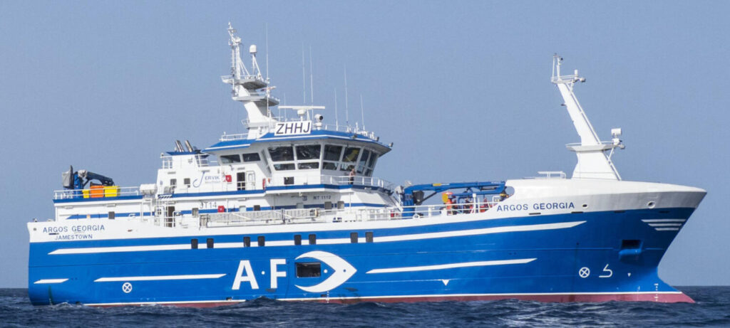 Se hunde un pesquero en Malvinas con 27 personas a bordo, entre ellos al menos 10 españoles