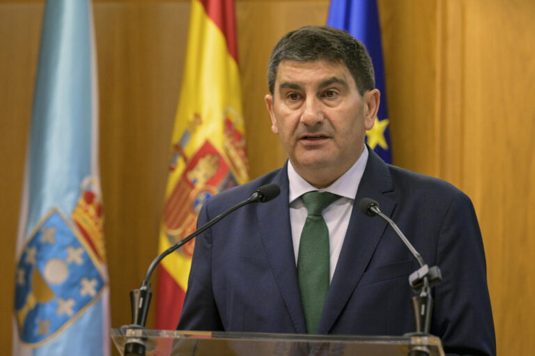 Malvinas interrumpe la búsqueda de marineros desaparecidos por las condiciones en la zona