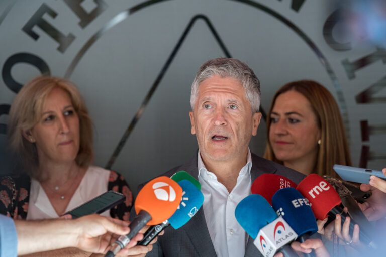 Marlaska está “convencido” de que habrá acuerdo para la investidura de Illa en Cataluña