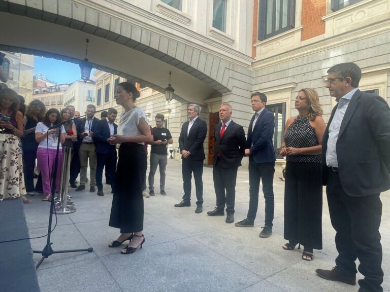 La reforma para la acogida obligatoria de menores migrantes entre las comunidades autónomas llega al Congreso