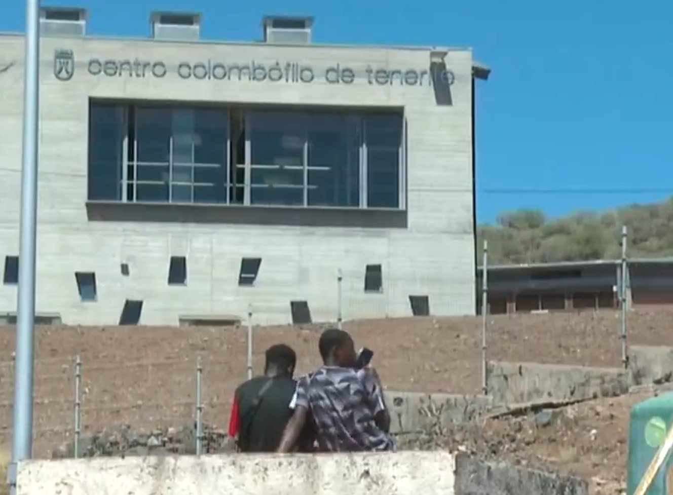 Falta de control en los centros de menores migrantes de Canarias pese a protocolos oficiales. El centro de menores migrantes de Hoya Fría, en Tenerife, en una imagen de archivo / RTVC