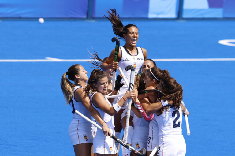 1-2. España se desquita ante Gran Bretaña (1-2)