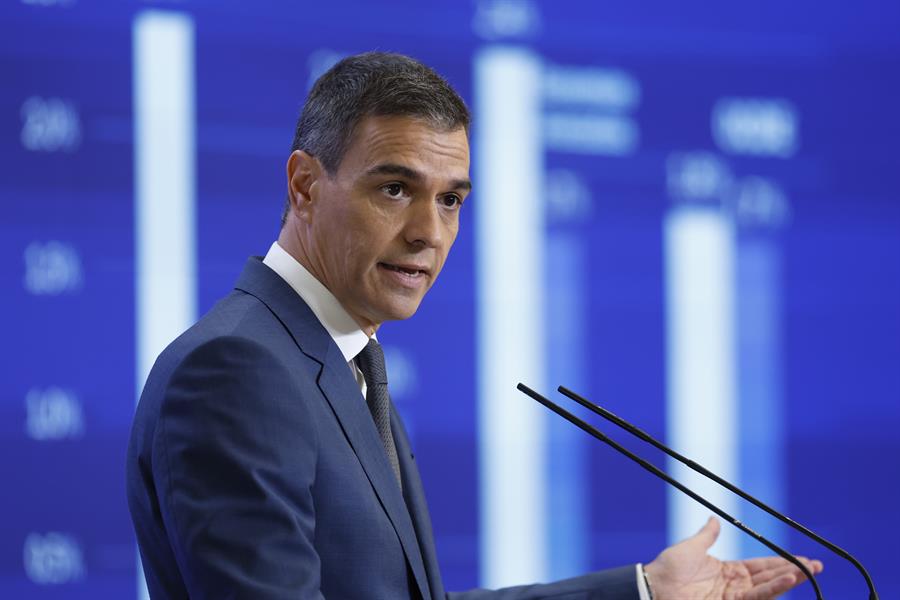 Pedro Sánchez llama al “civismo” y a la “calma” y pide transparencia